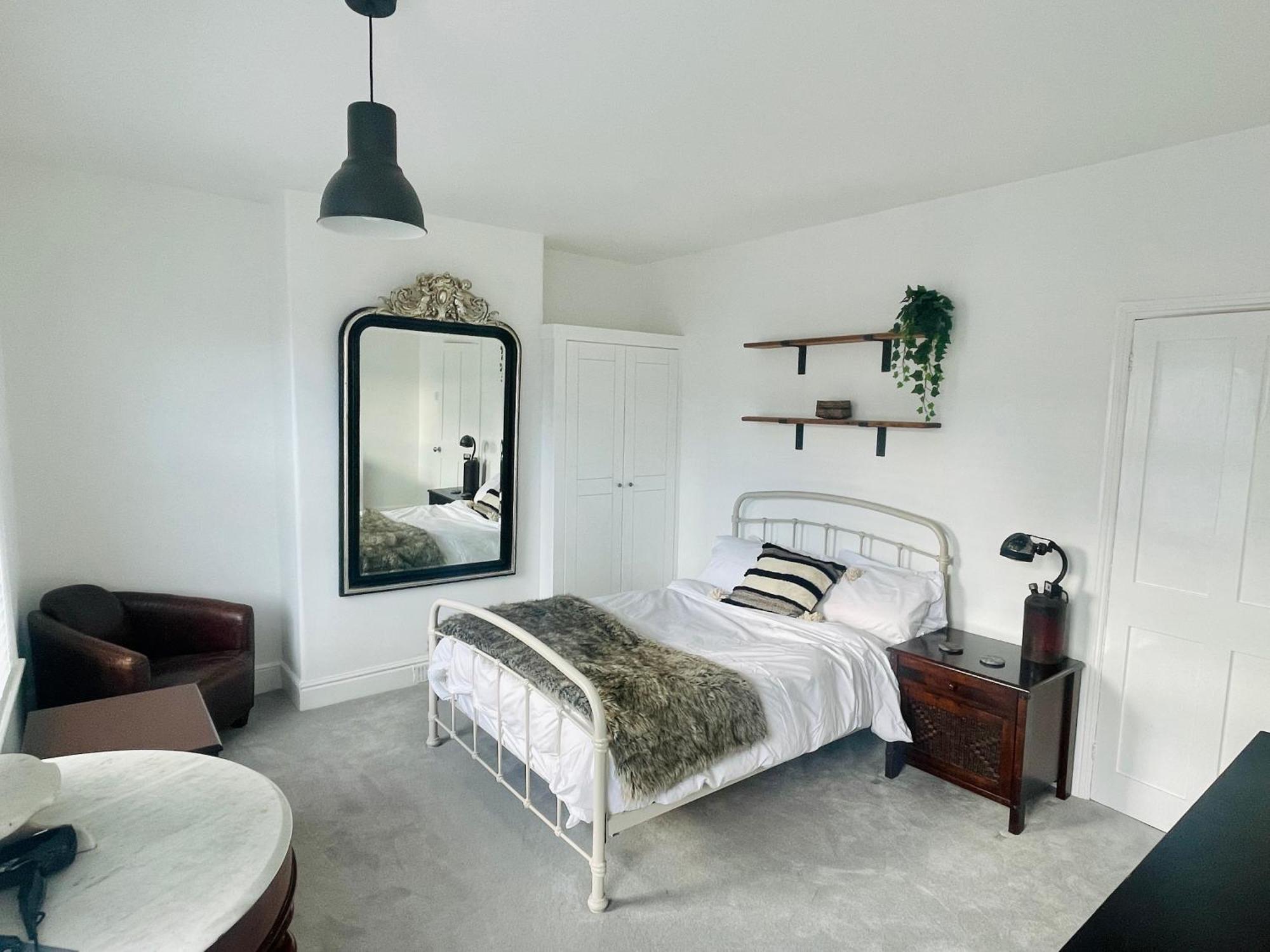 אקסטר Newly Refurbished City Centre House With Parking מראה חיצוני תמונה