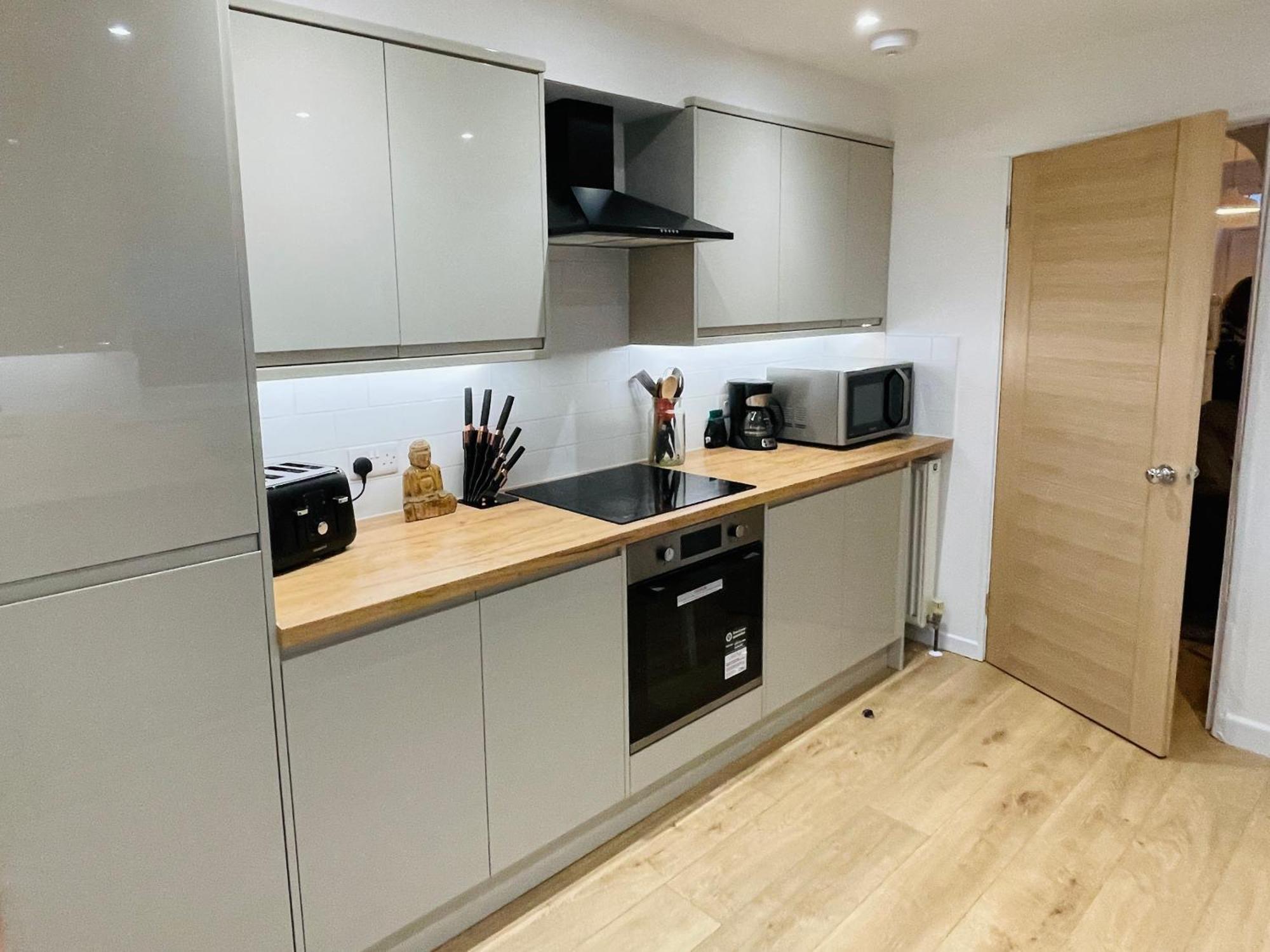 אקסטר Newly Refurbished City Centre House With Parking מראה חיצוני תמונה